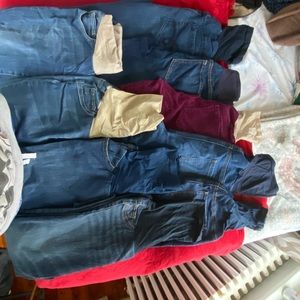 Vendiendo variados pantalones de embarazo muy lindos unos nunca usados